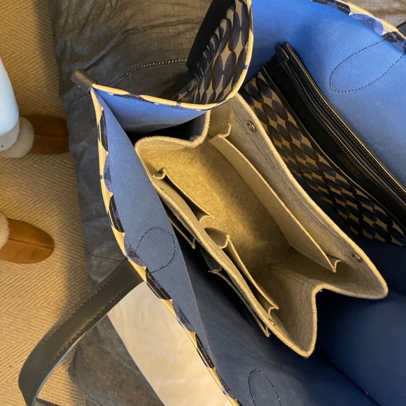 Kate Spade Gotham Patio Tile Extra Large Tote Bag PVC Women's - Picture 9 of 10